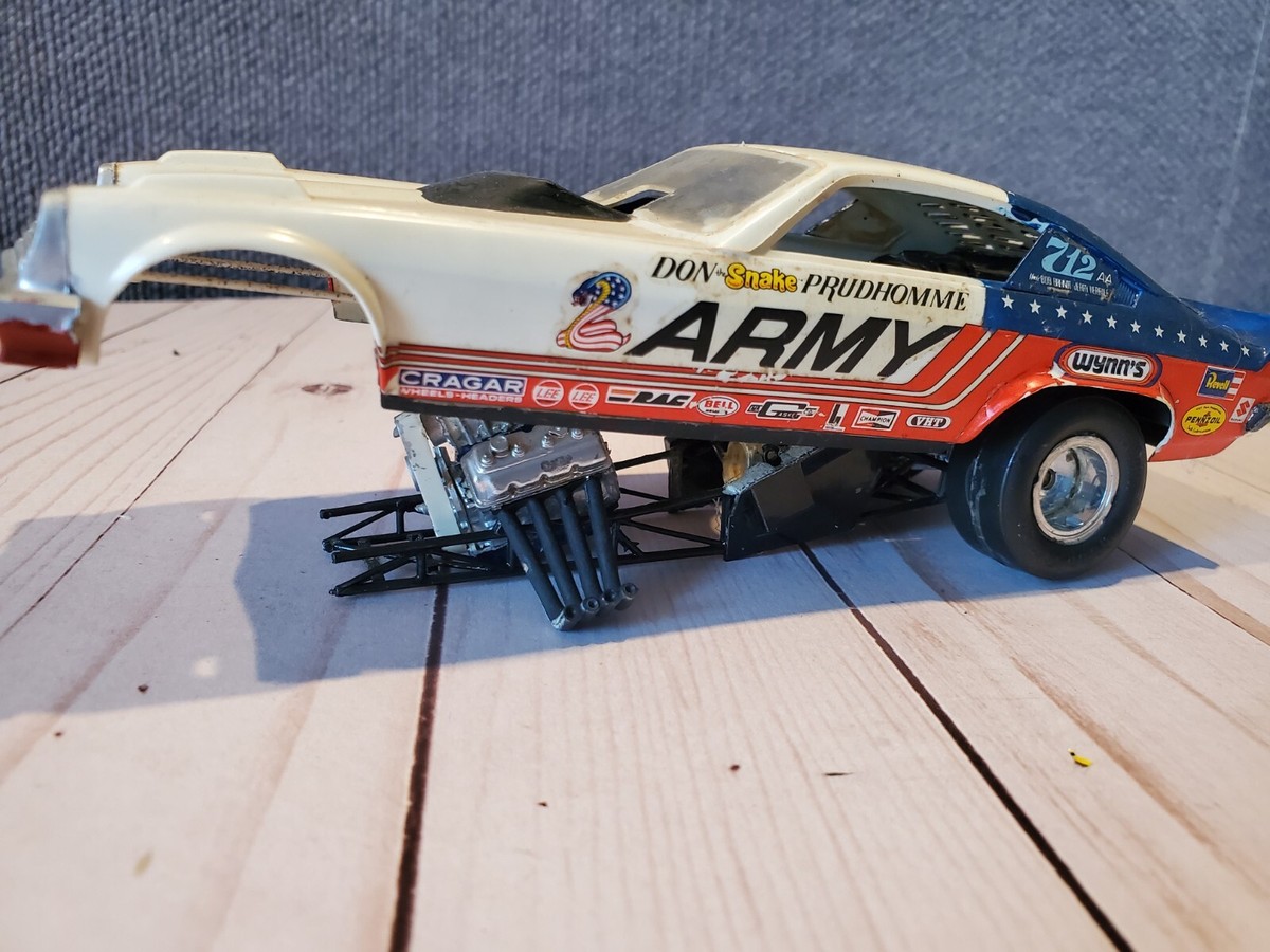ミニカー DON PROUDHOMME'S ARMY SNAKE CUDA Hot Wheels Drag Strip Demons Don Prudhomme's Army Snake Cuda