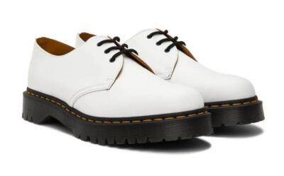 ドクターマーチン　ホワイト 1461 Smooth プラットフォーム ダービー 1461 Smooth Leather Platform Shoes in White | Dr. Martens