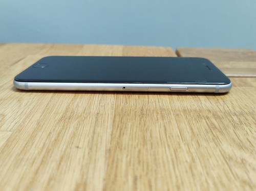 Apple iPhone 6 (A1586) 16GB - Space Grey *USED - UNLOCKED - LCD MARK* - Afbeelding 8 van 17