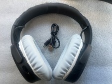 Skullcandy Crusher S6CRW Wireless headset, perfect earpad, light wear on edge
