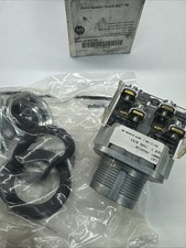 Allen Bradley 800T-J91KC1B Selector Switch 3 Position RET From Both 2NO/2NC S T