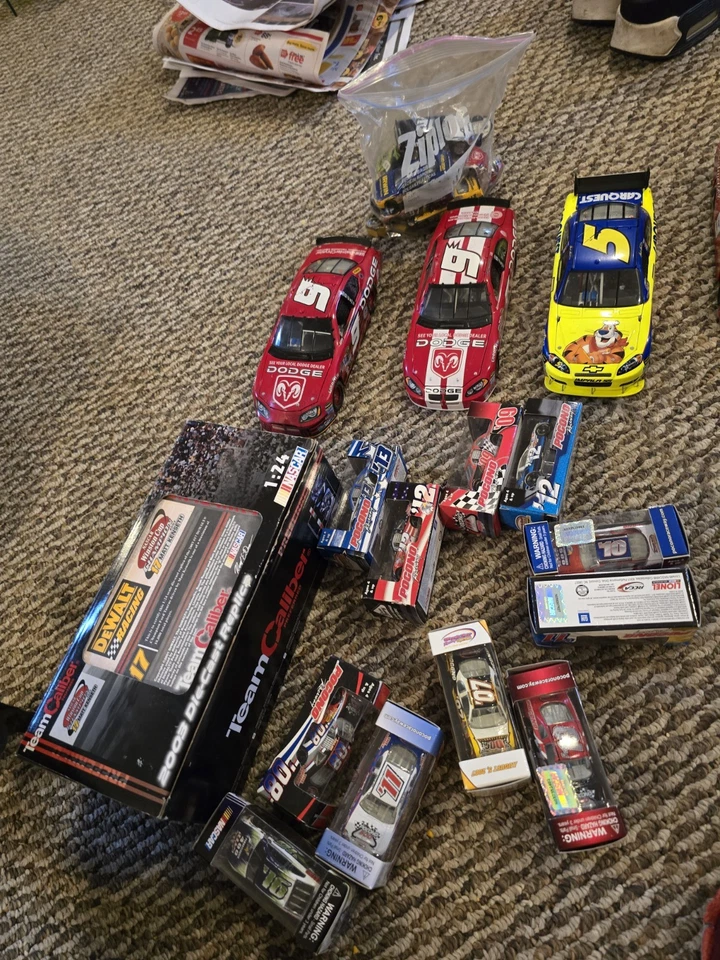 VINTAGE 1990s NASCAR 1:24 Diecast Lot | Loose Cars | Waltrip Mayfield Bodine - Image 3 of 4