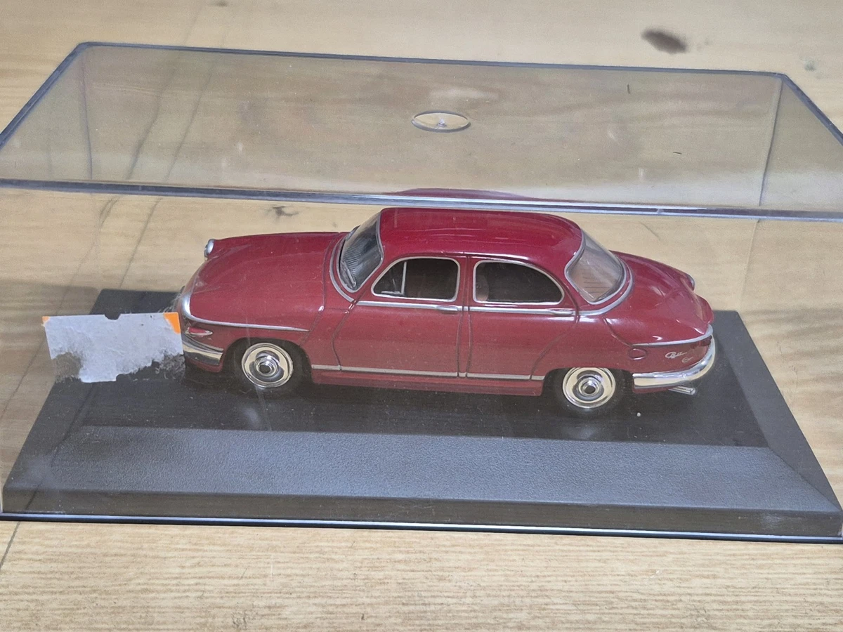 PANHARD PL17 BEIGE MINIALUXE PIERVAL PLASTIQUE 1/43 SANS