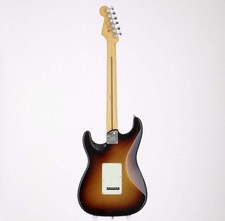 Fender American Ultra Stratocaster HSS Gitarre Ultraburst hat Kratzer