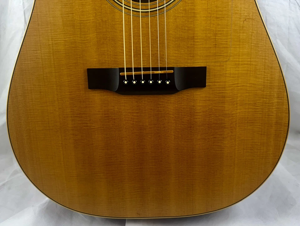 Beautiful JEAN LARRIVEE D-03R Acoustic Guitar Larrivee, W Hard Case - Image 2 of 4