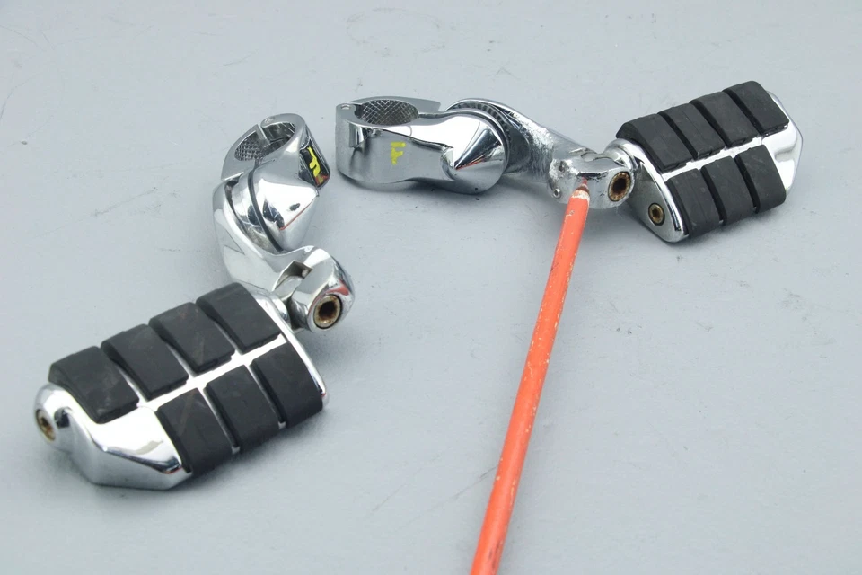 2017 Harley Street Glide pinos de passageiros ou rodovia + suportes de montagem #4090 - Imagem 2 de 4