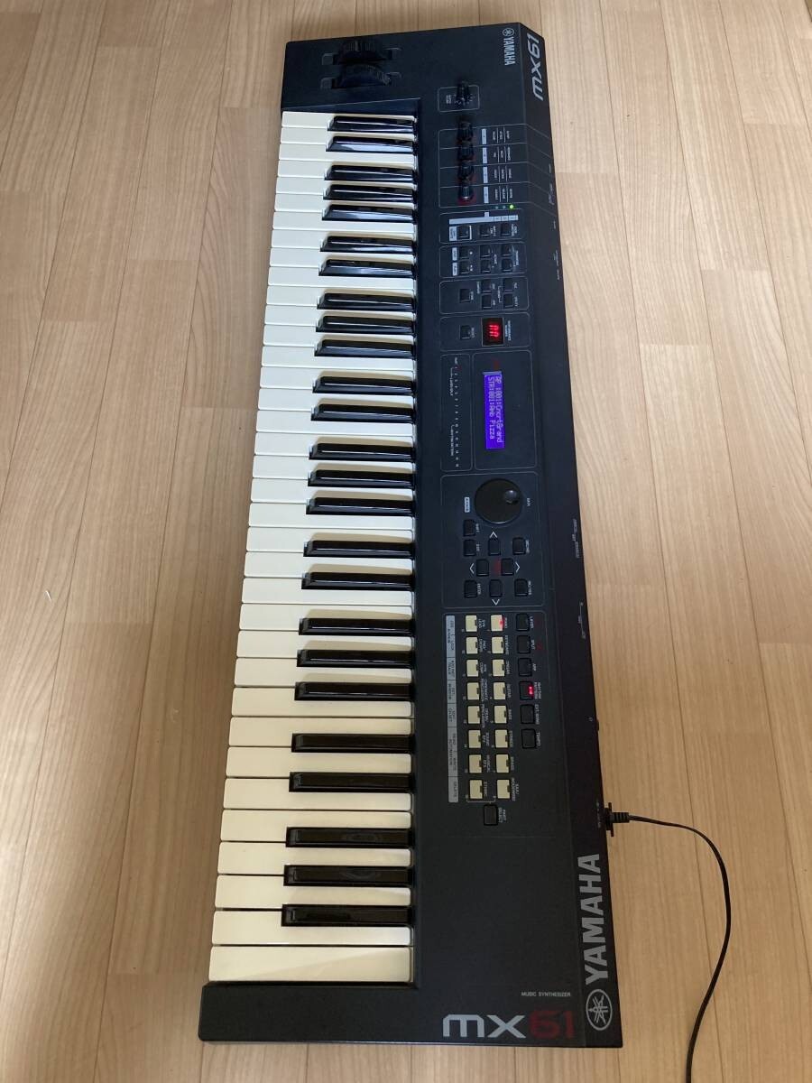 楽器 YAMAHA MX61 Amazon.com: Yamaha MX61 Music Production Synthesizer, Blue