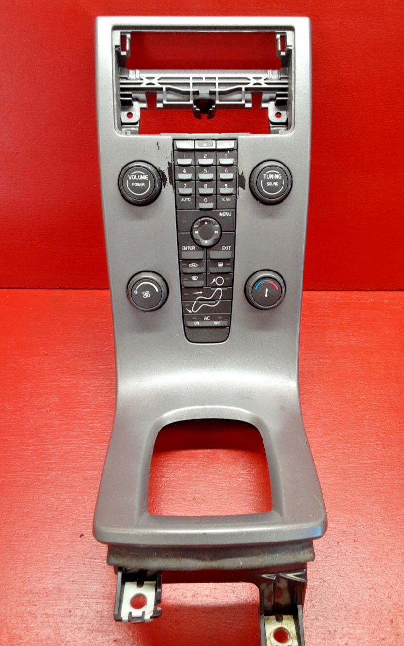 2004 Volvo S40 Center Console Dash Radio Climate Control Panel w/ Bezel 8623067