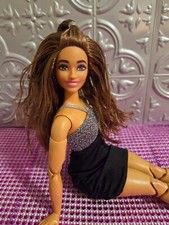 Nude Hybrid Barbie Curvy Body with Long Curly Hair, Looks Dress M2M, Posable