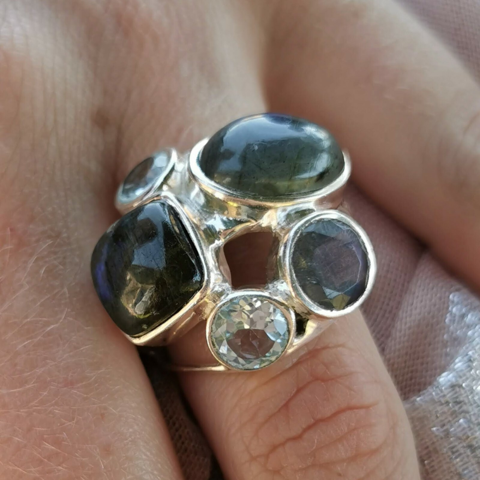 Bague argent massif sertie de labradorites bleues et aigues marines