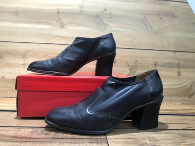 Diana Ferrari Black Low Ankle Boot 9M 