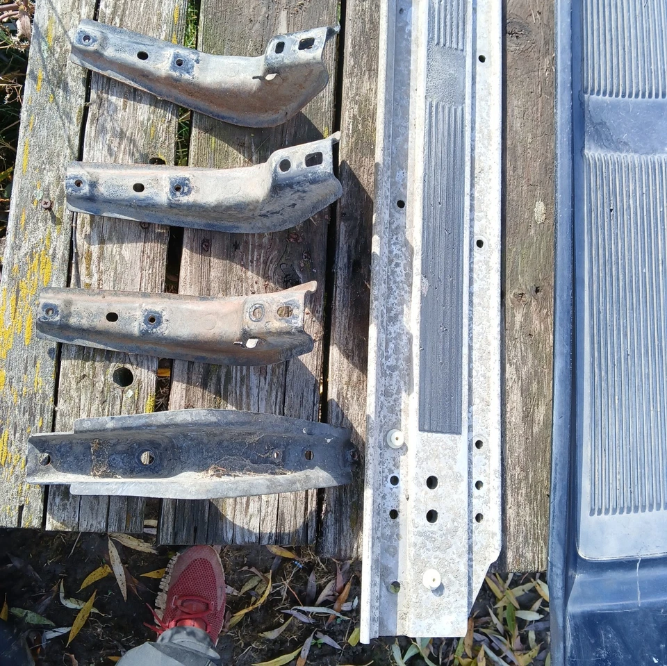 Toyota Sequoia 2001-2007 estribo conductores lado derecho izquierdo OEM negro Foto 3 de 4