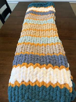 Chunky Knit Blanket Throw Handmade Yarn Bee, 40 x 48, Sunrise