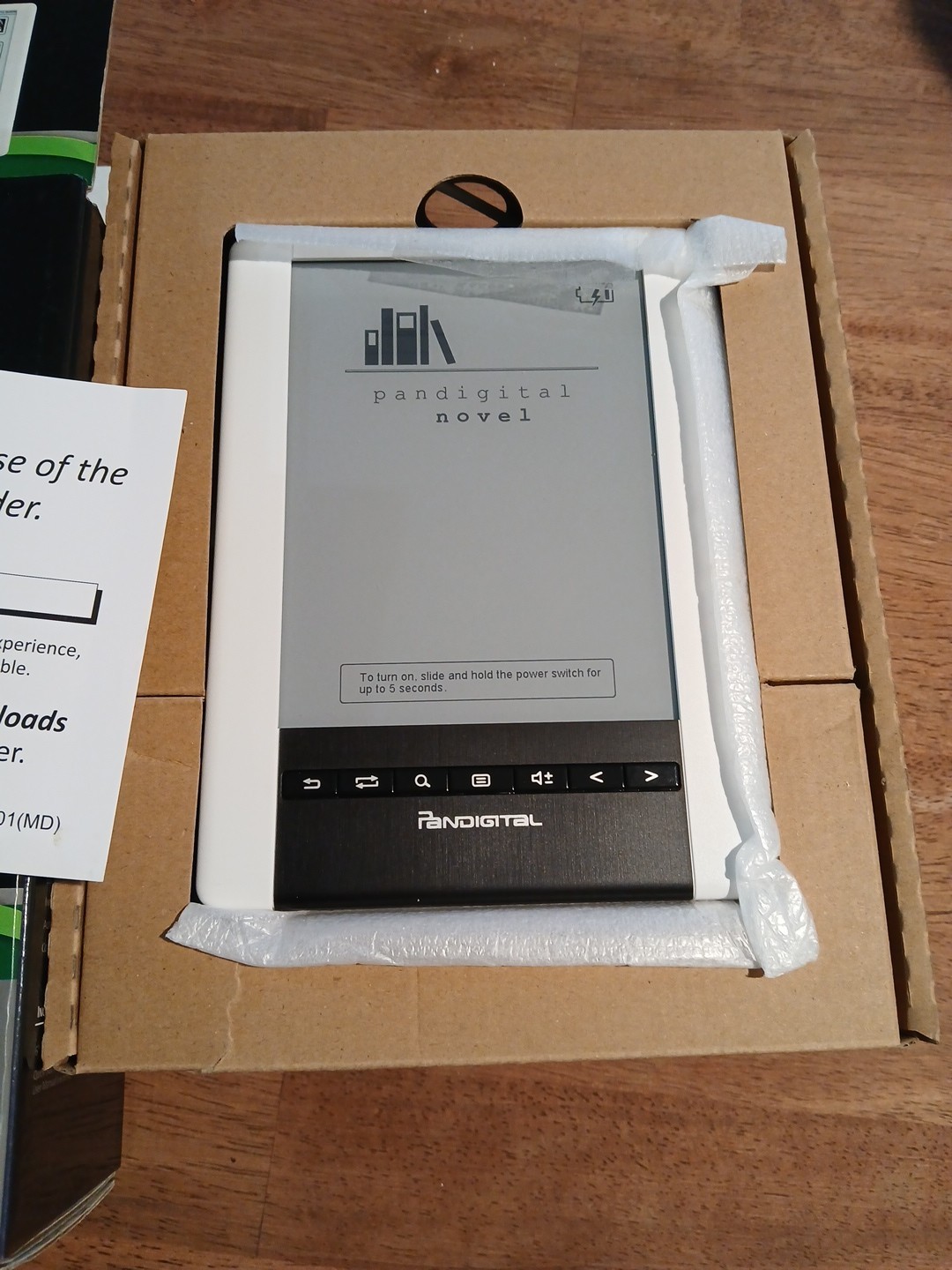 Pandigital Novel 6" Multi Media eReader 2GB Barns & Nobel Touch Screen Open Box