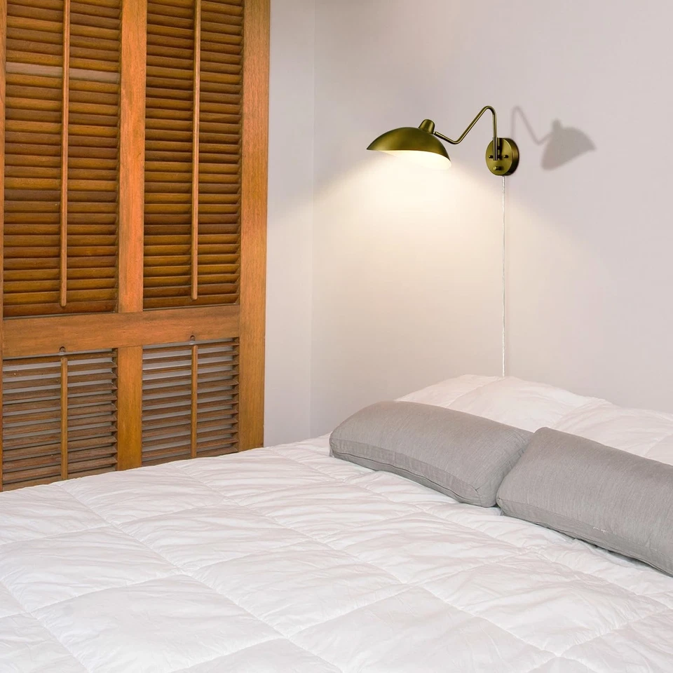 Aplique de pared enchufable dorado brazo oscilante aplique de pared lámpara de pared de latón con interruptor de encendido/apagado... Foto 2 de 4