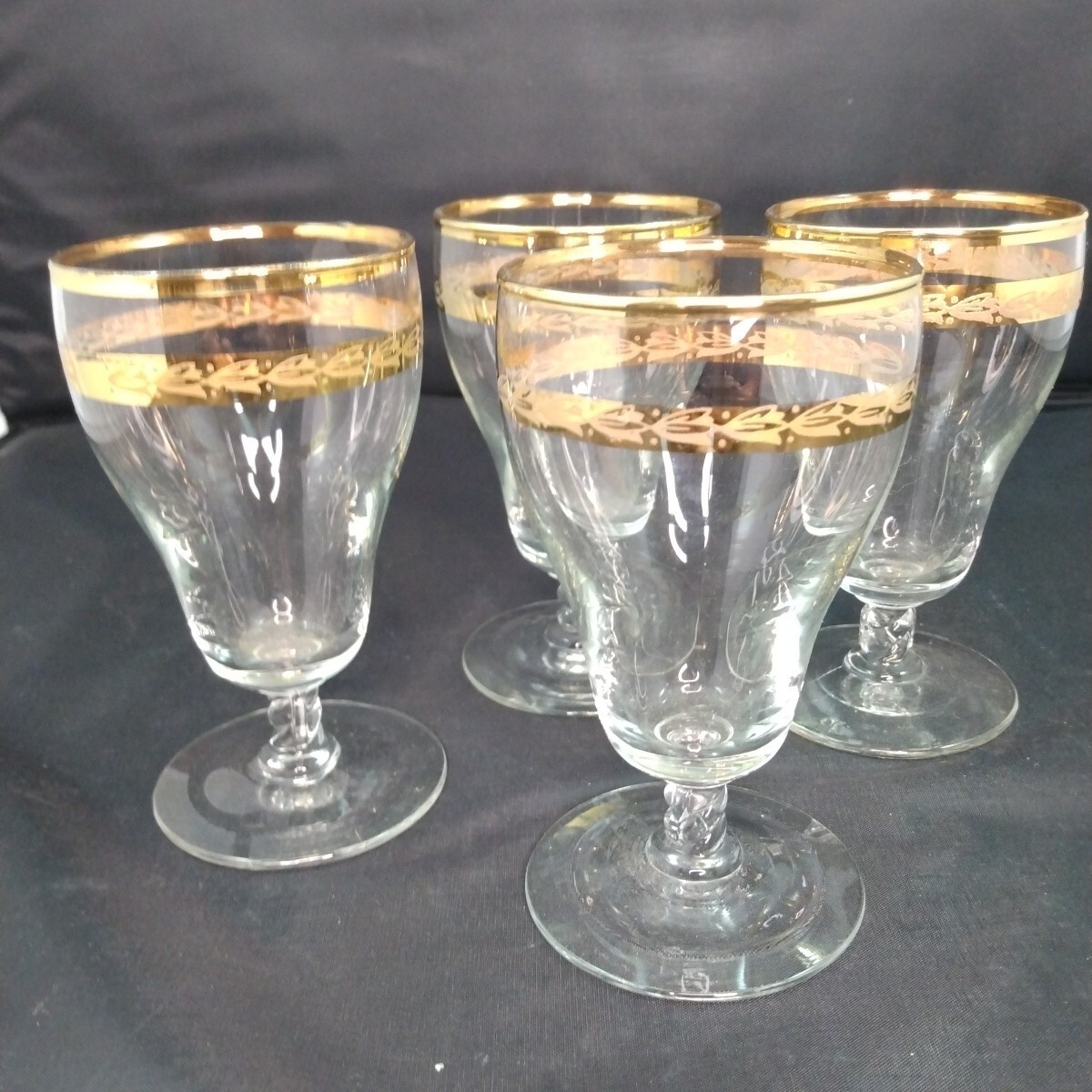 Pear Shape Cordial Sherry Glasses Gold Twisted Trim Stemmed 4.75" Tall