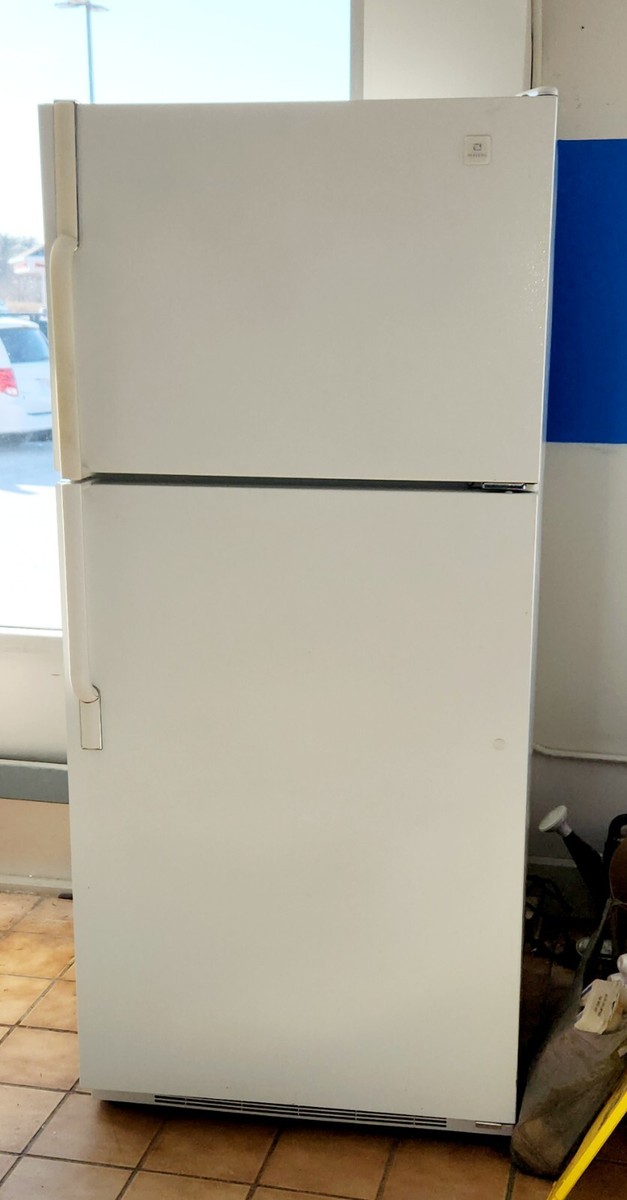 MAYTAG Newton Iowa Made 18.6 CF Refrigerator Freezer Pure White