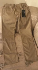 Men’s LA GATE Collection denim pants *New With Tag*- Size W28 Khaki With Pockets