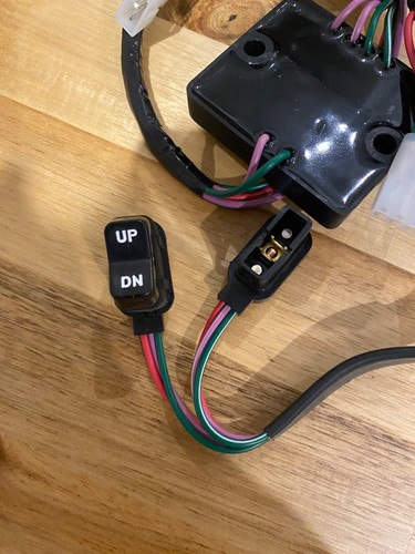 New Genuine Quicksilver Outboard 3 Pin Switch Assembly Harness 84-824783T20 - Picture 5 of 5
