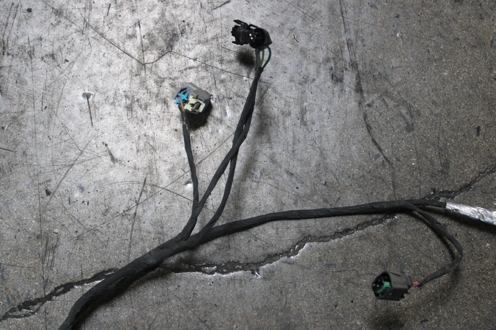 Ferrari GTC4 Lusso, Rear Bumper Wire Harness, Used, P/N 328511