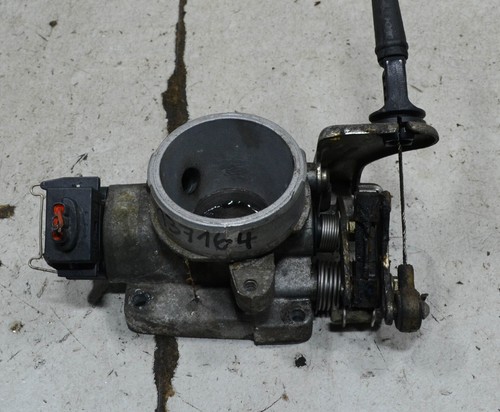 FORD Fiesta 4 IV Bj 99 1,25 1,3 44KW Drosselklappe #137164-C093