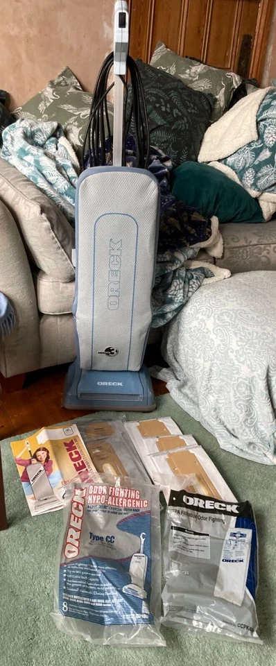 Oreck U3775HHPD Upright Vacuum Cleaner Blue & Grey Corded Bagged 350W.  Bags £14 - Image 2 of 4