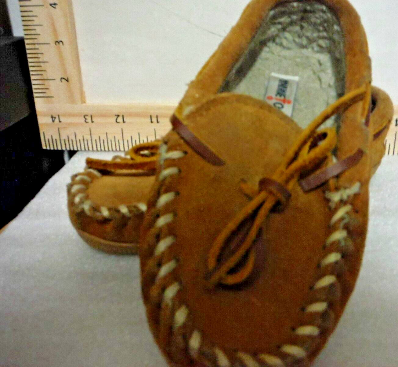 SAOLA Pantofole Minnetonka giovani marroni in pelle foderate punta moc suola dura taglia 11 48401