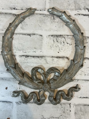 Aluminum Funeral/hearse Wreath - Picture 2 of 7