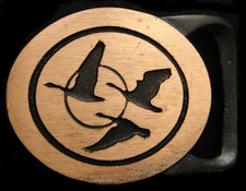 NE08137 NOS VINTAGE 1975 TECH-ETHER  MIGRATION  GEESE SOLID BRASS ART BUCKLE