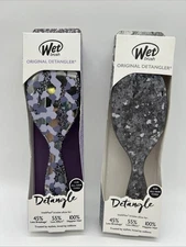 The Wet Brush Original Detangler Hair Brush Two Different Colors Set of 2 New