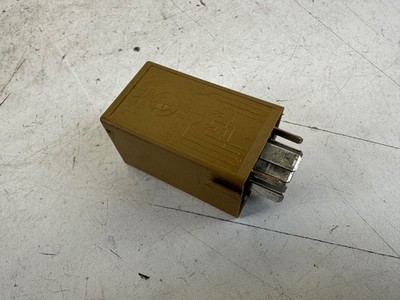 BMW 528i Relay E39 98-03 OEM 61.36-8 384 505