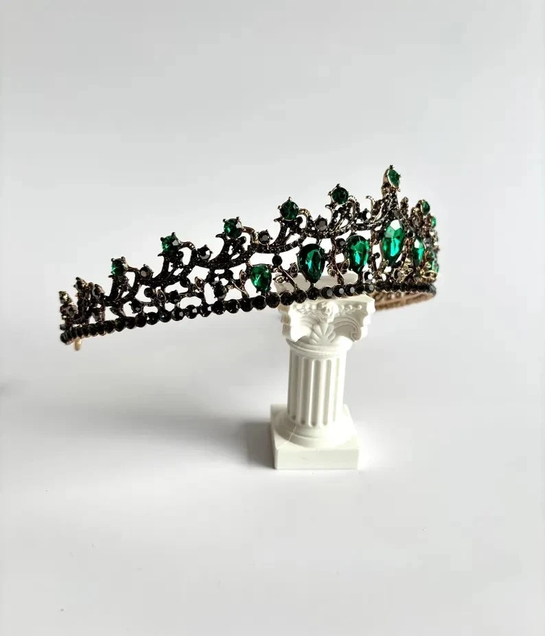 14K Yellow Gold Diamond and Emerald Gothic Crown Bridal Tiara - Image 4 of 4