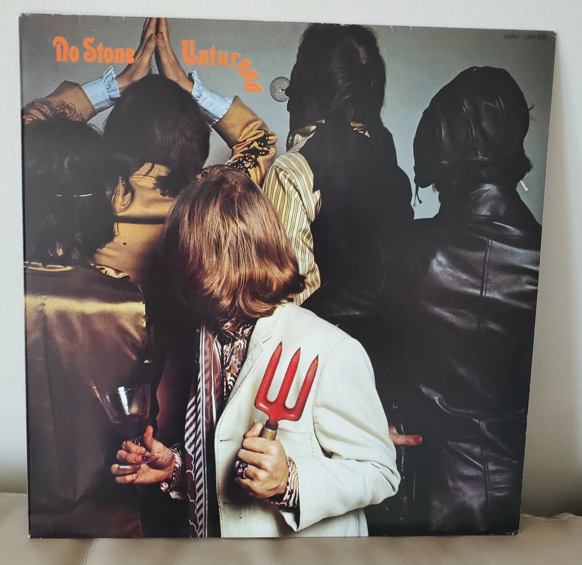 Rolling Stones No Stone Unturned, Japan L20P1035,Mono, NM+/NM+ Red Vinyl