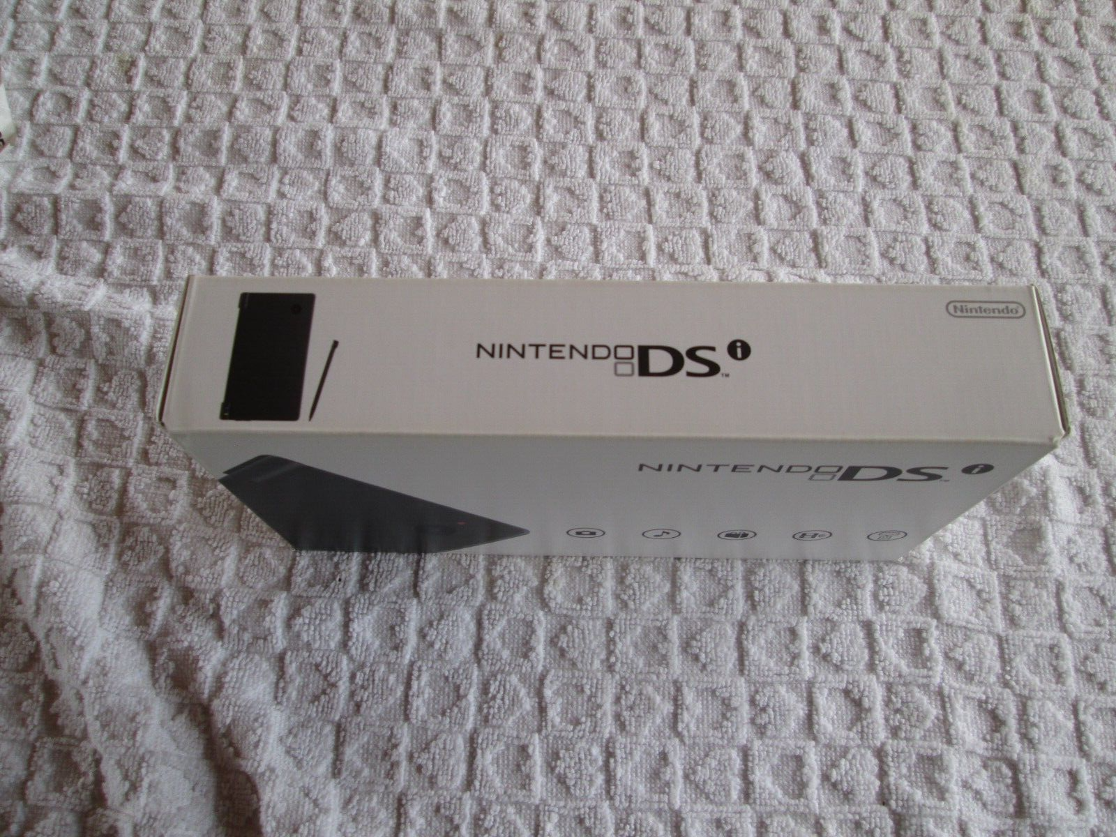 Nintendo DSi - Matte Black (Renewed)