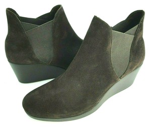 crocs leigh wedge boot