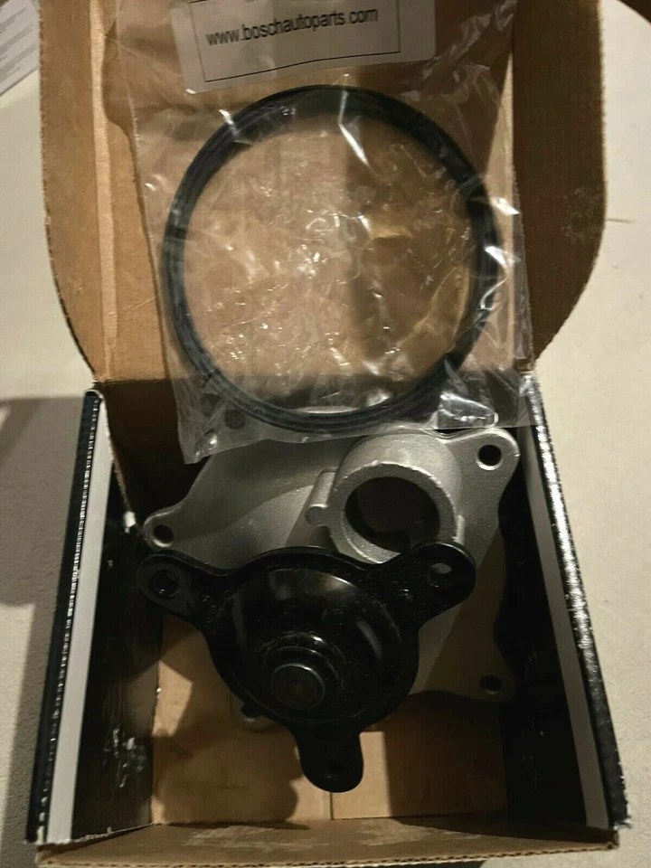 Bomba de agua BOSCH 97218 - se adapta a Dodge Caravan 2001-2007 Foto 3 de 3