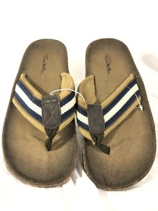 thom mcan flip flops