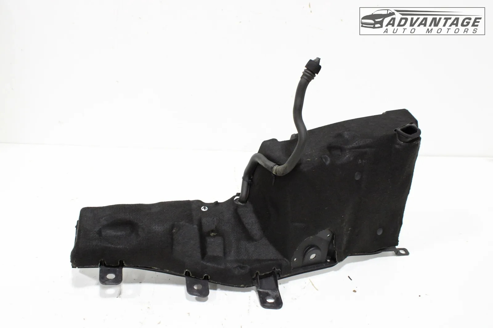2014-2019 MASERATI GHIBLI RIGHT UNDER COWL PANEL STEP AIR FILTER HOUSING OEM