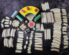 Lot Thomas Train Wooden Train Roundhouse Engine Shed 5-Bay Wood Rails HUGE 100 P