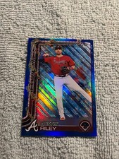 2025 Topps Holiday AUSTIN RILEY BLUE METALLIC GLITTER #H86 Braves
