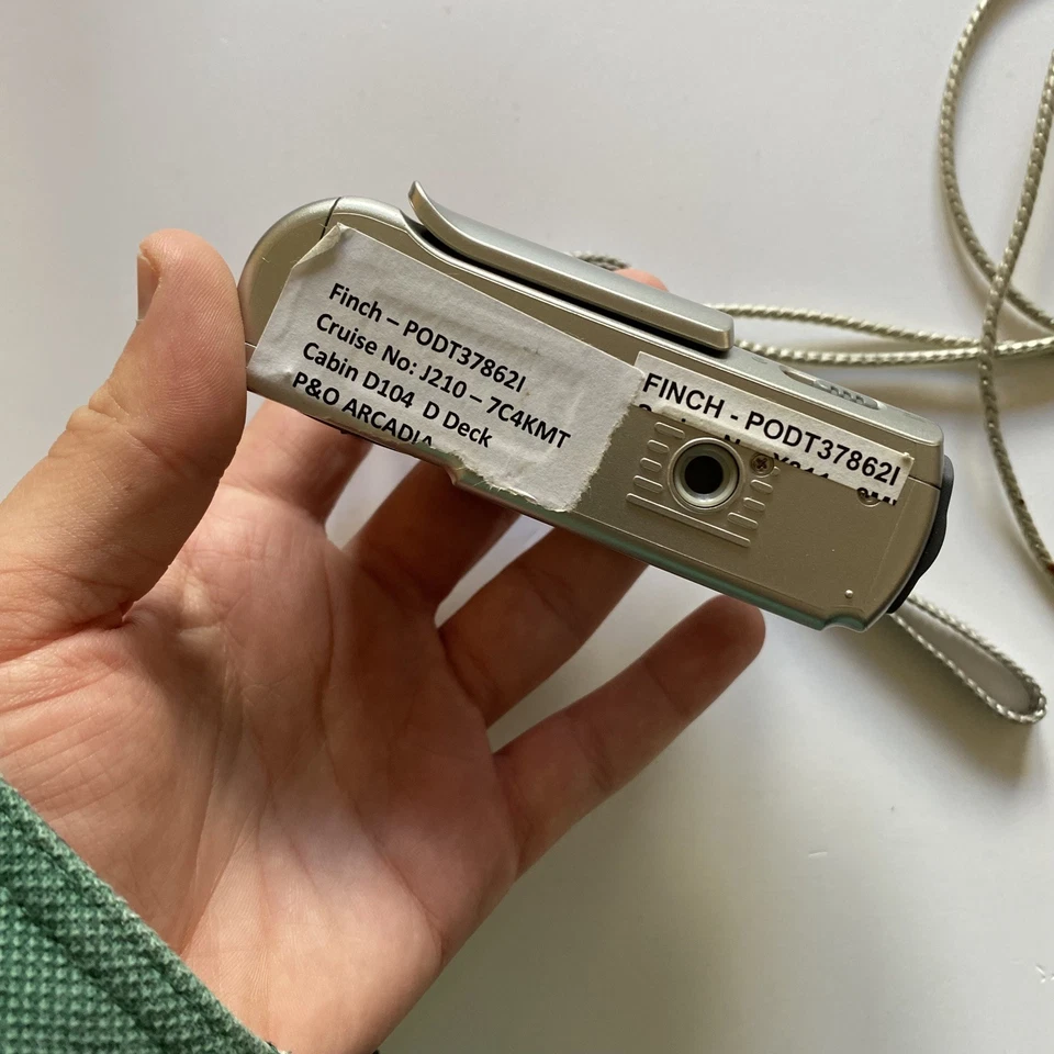 HP Photosmart E327 5.0MP Compact Digital Camera Silver Tested - Image 3 of 4