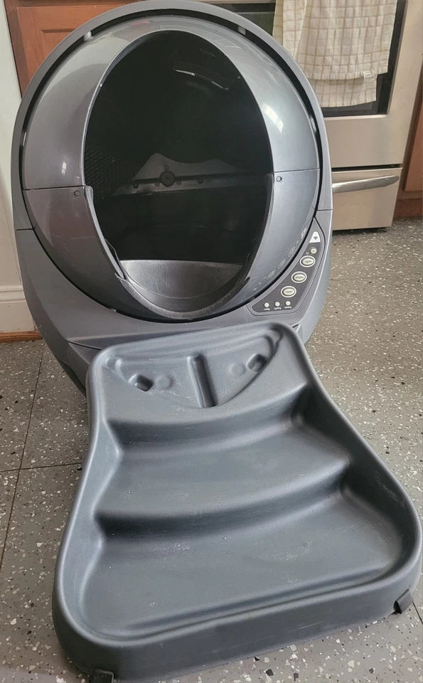 Caja de arena autolimpiante automática Litter-Robot 3 Connect Foto 4 de 4