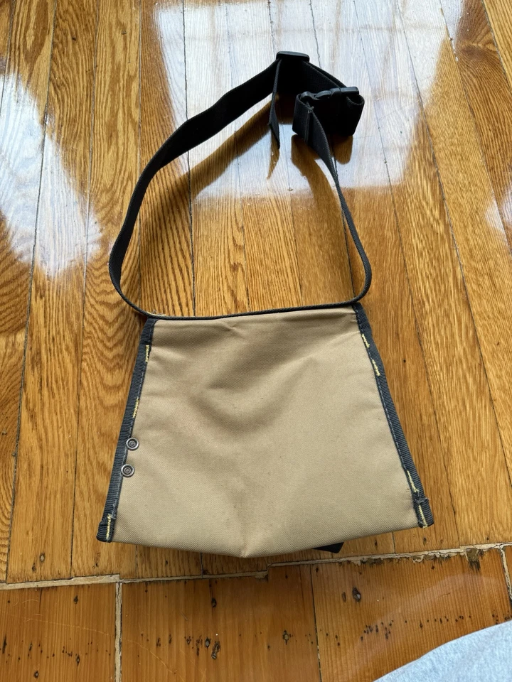 AWP - HANDYMAN'S POUCH W/ BELT - Excellent Condition - Image 3 of 4