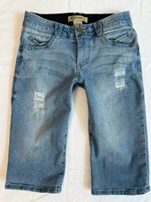 Democracy Absolution Bermuda Shorts Womens 2 Light Wash Distressed Stretch Denim