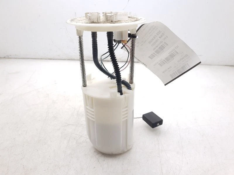 05-15 MONTAJE BOMBA COMBUSTIBLE TOYOTA TACOMA 4.0L 6CYL Foto 4 de 4