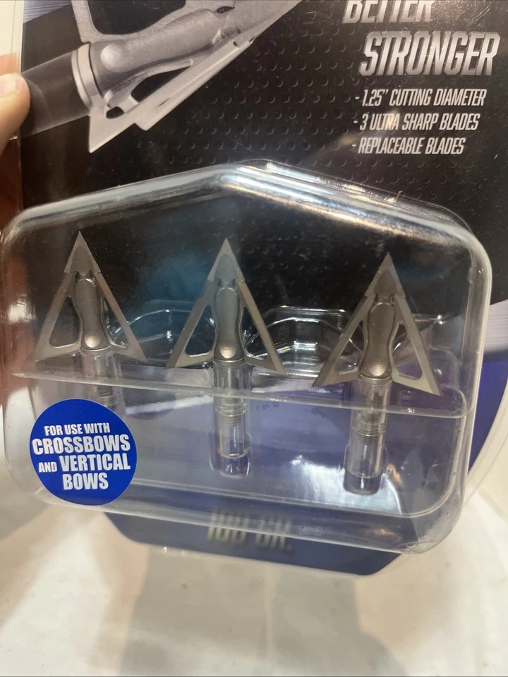 New G5 Striker V2 Fixed Blade Broadhead 3 Pack 100 Grain Model # 1802 - Image 3 of 4