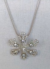 Gorgeous Silver Tone Necklace with Snowflake Design Pendant 19"