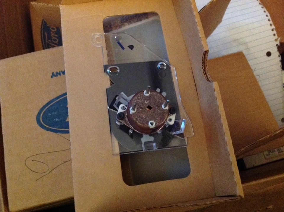 Ford Escort & Tracer 1995 1996 1,9 L medidor de temperatura para TACH NUEVO OEM Foto 2 de 4