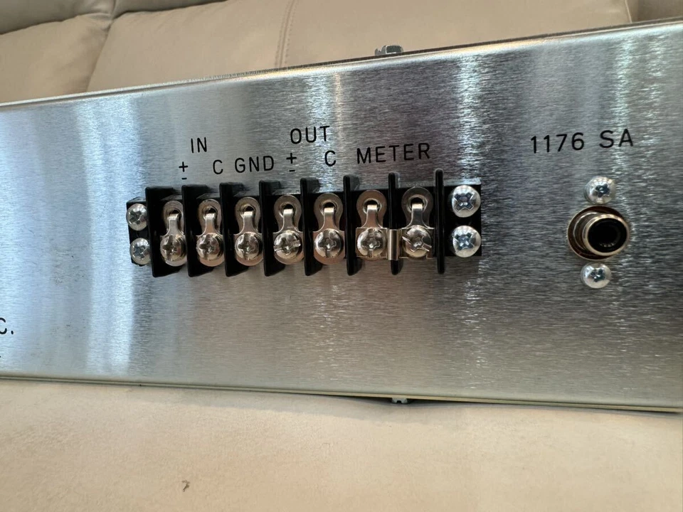 [Near Mint] Universal Audio 1176LN Classic Limiting Amplifier manley apollotwinx - Image 3 of 4
