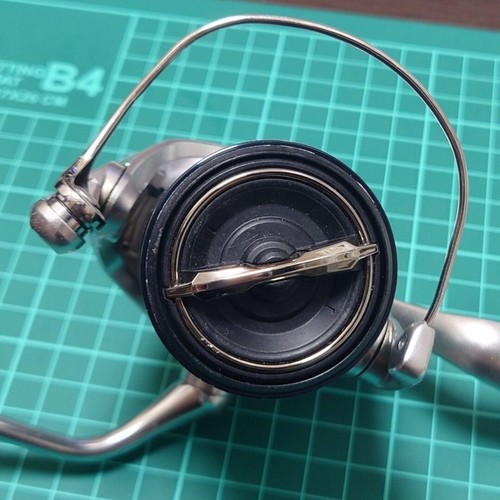 SHIMANO 19 Stradic C3000XG Gear Ratio 6.4:1 Spinning Reel - Picture 8 of 8